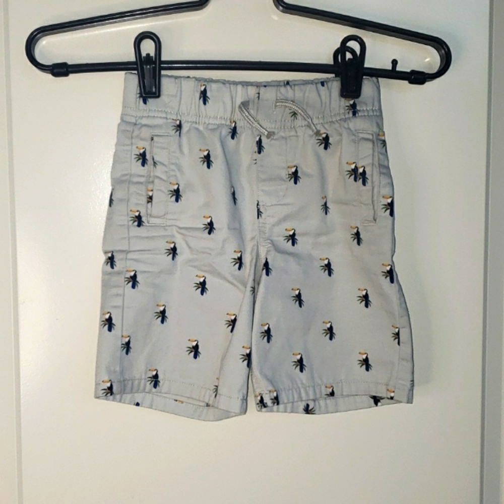 Small boys' shorts, size 4T